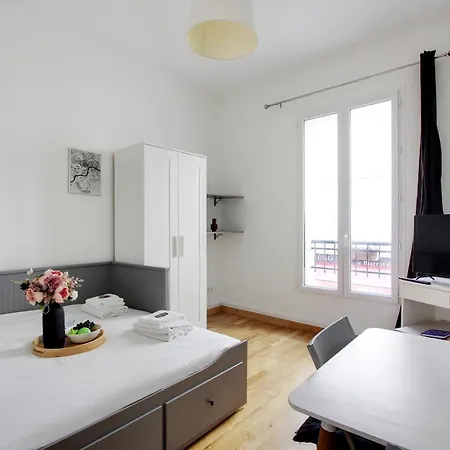 Cmg X Cozy Studio Apartment